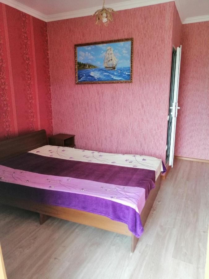 Mechta Guest House Tsandrypsh Phòng bức ảnh