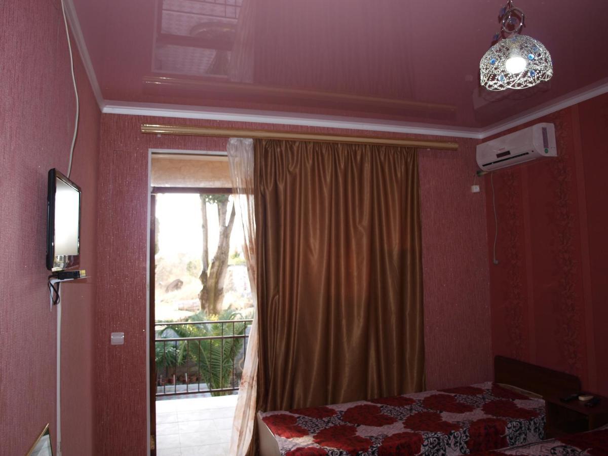 Mechta Guest House Tsandrypsh Ngoại thất bức ảnh